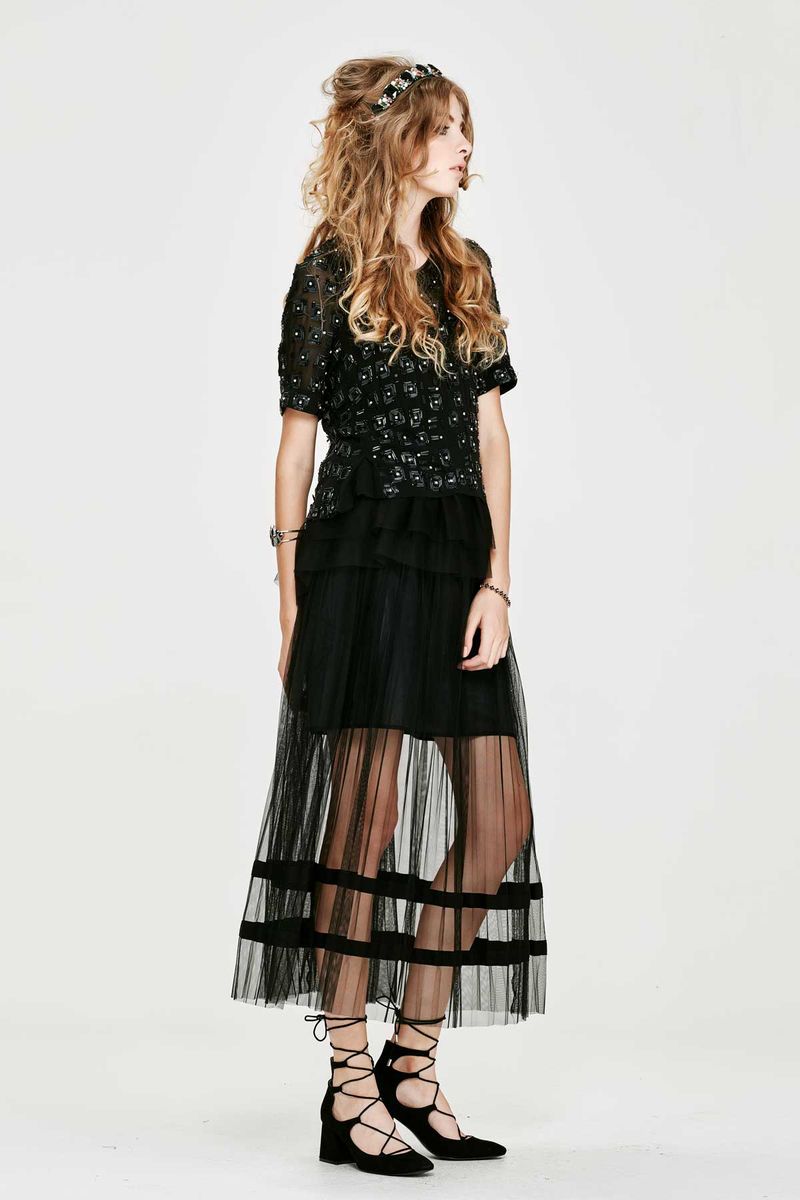 'Ready To Square'  Top
								, 			'Gone With The Wind' Skirt