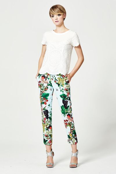 ARABESQUE 'OBJECT OF DESIRE' TOP
								, 			BERRY NICE 'BERRY GO ROUND' PANTS